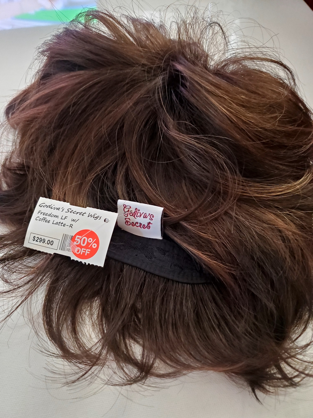 Godiva's Secret Freedom Lace Front Hand Tied NEW Wig in Coffee Latte-R Orig 299. - Picture 9 of 11